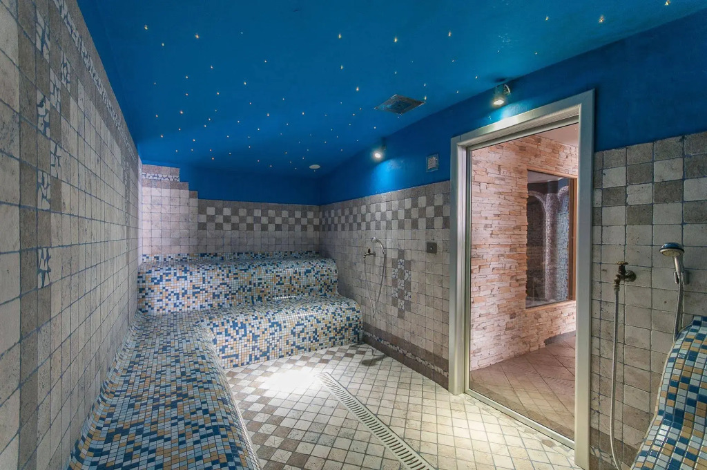 Alpholiday Dolomiti Wellness & Family Hotel