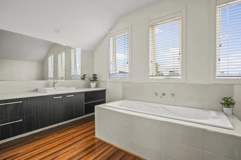 StayAU 4BRM Chic Urban Retreat
