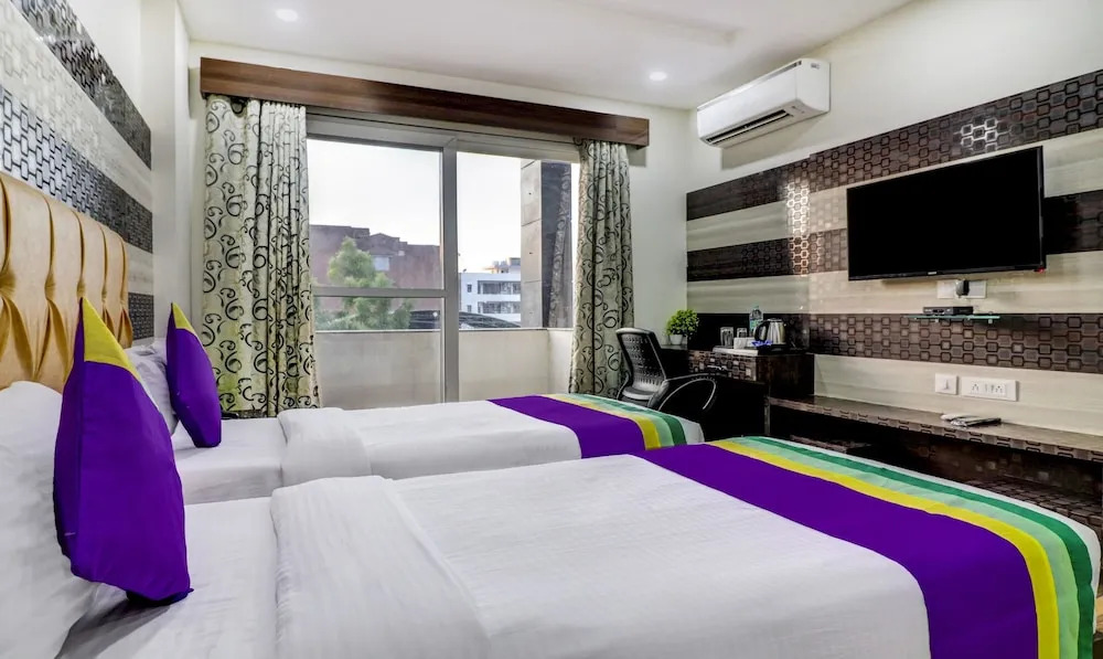 Hotel Grand Manor
