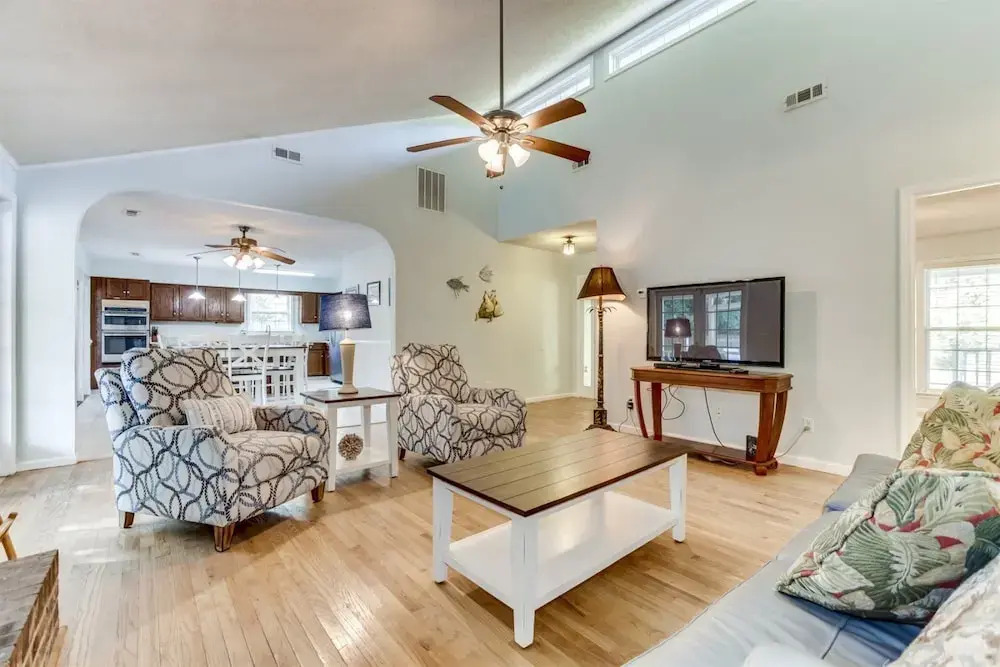 Cherry Grove Escape