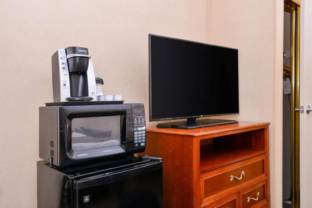 Best Western Hollywood Plaza Hotel - Walk of Fame Film City LA