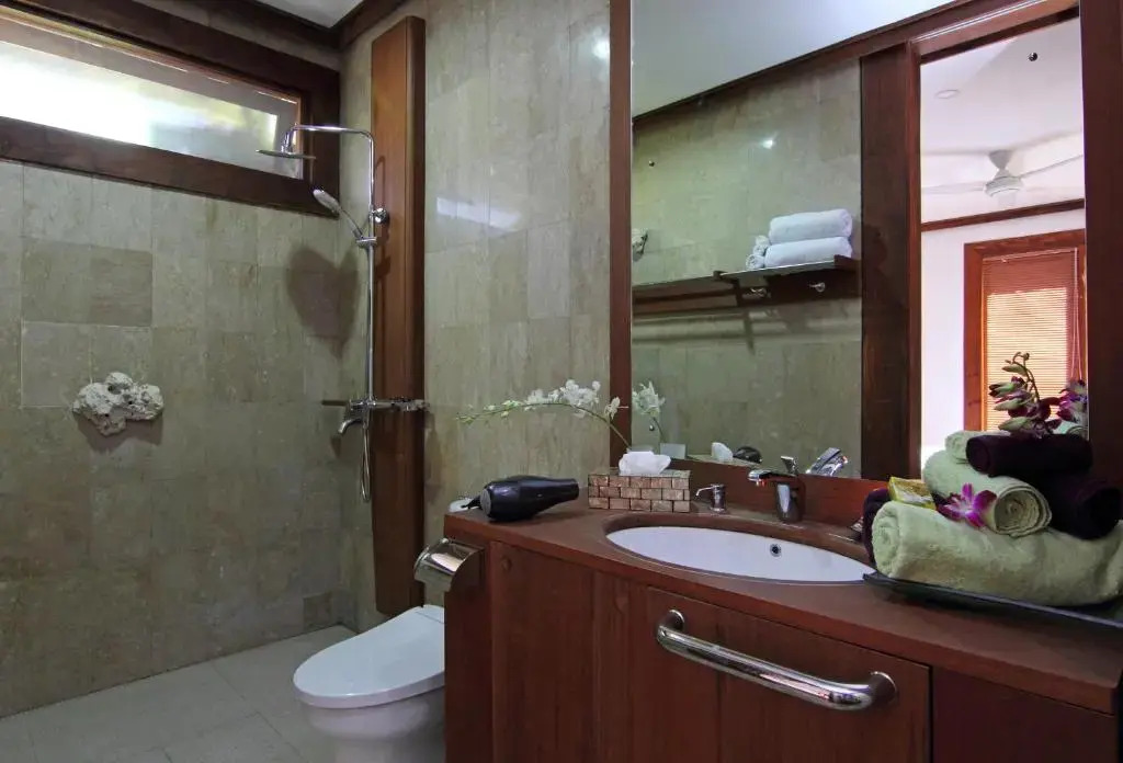 Segara Beach House Villa - Kuta