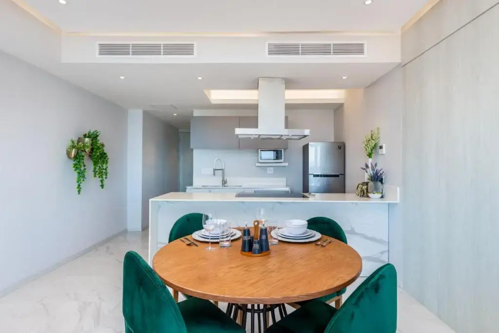 Marina Nautico 9 Luxury & Great Rooftop Pool View by Kivoya