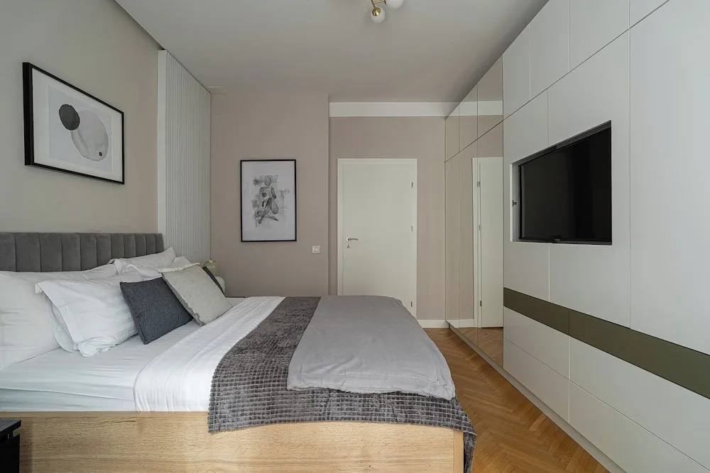 Urban 1BR Loft Residences - Modern Comfort in Bucharest Center