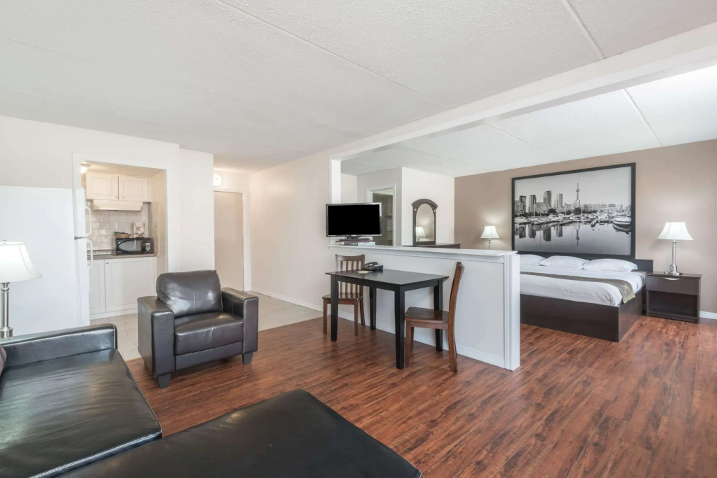 Super 8 by Wyndham Calgary/Airport