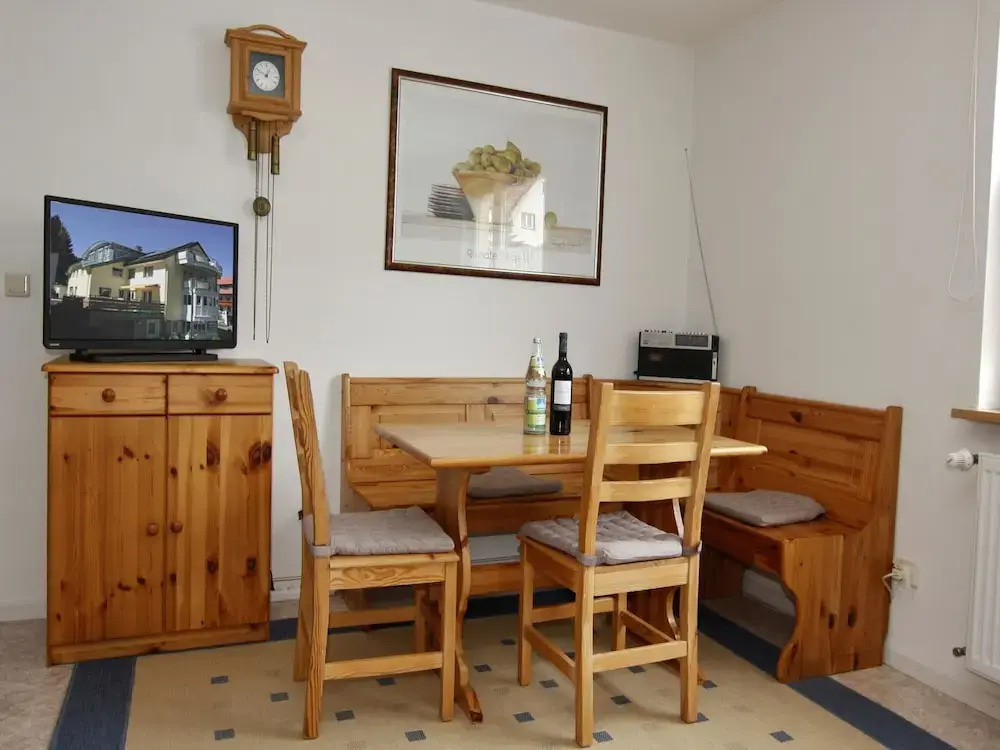 Ferienwohnungen Uhren Allgaier