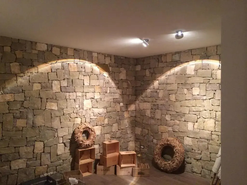 Zeno Suites
