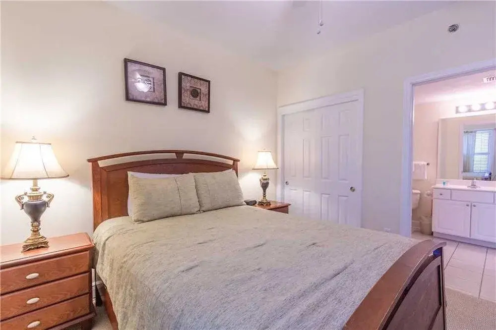 Crystal Shores West 1103 - 2 Br condo by RedAwning