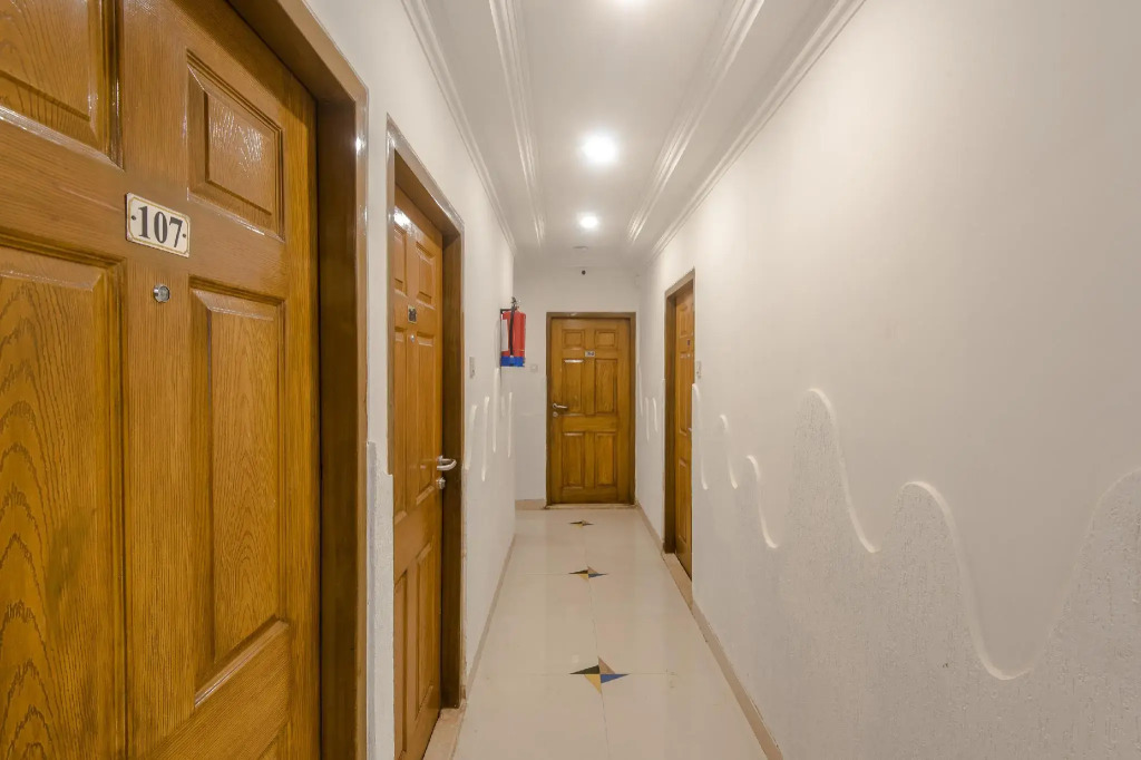 OYO Flagship 572 Santacruz West