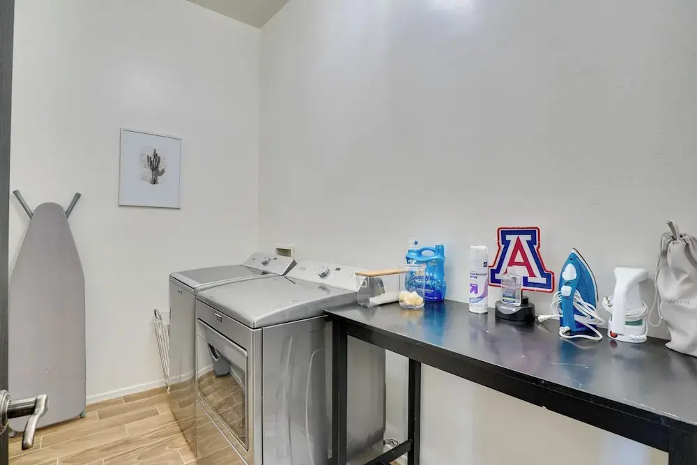 14 Mi to Dtwn: Tucson Escape w/ Patio!