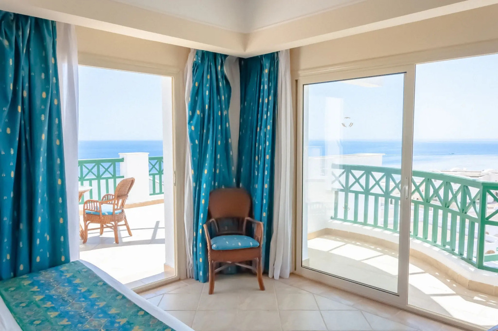 Coral Beach Resort Montazah
