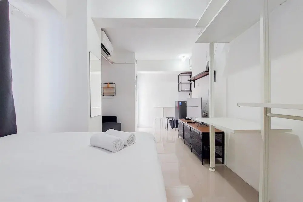 Luxury Studio At 19Th Floor Apartment Urbantown Serpong