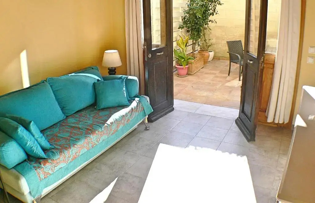 Casa de La Flora by Rhodes4vacation