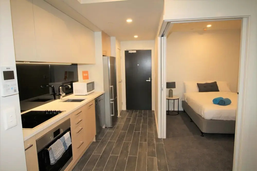 Vibrant Brand New 2 Bedroom Apt You Must Not Miss (Connect 201)