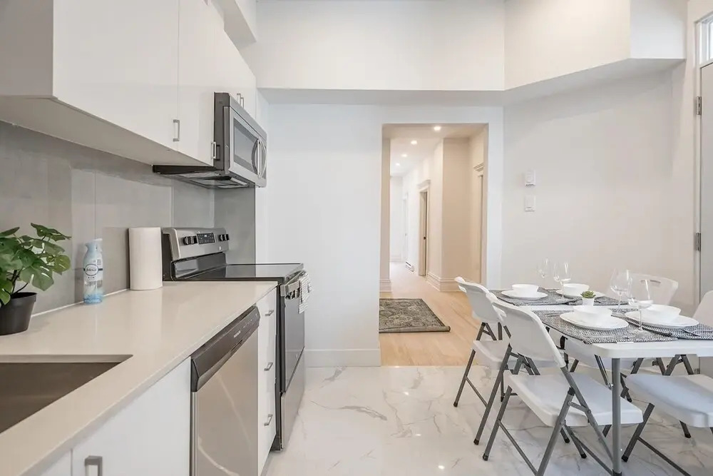 Bright and Cozy 3bedr in the of MTL
