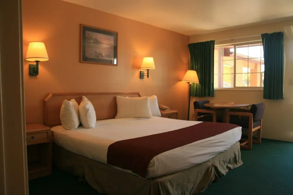 Econo Lodge Inn & Suites Montrose - Black Canyon Area