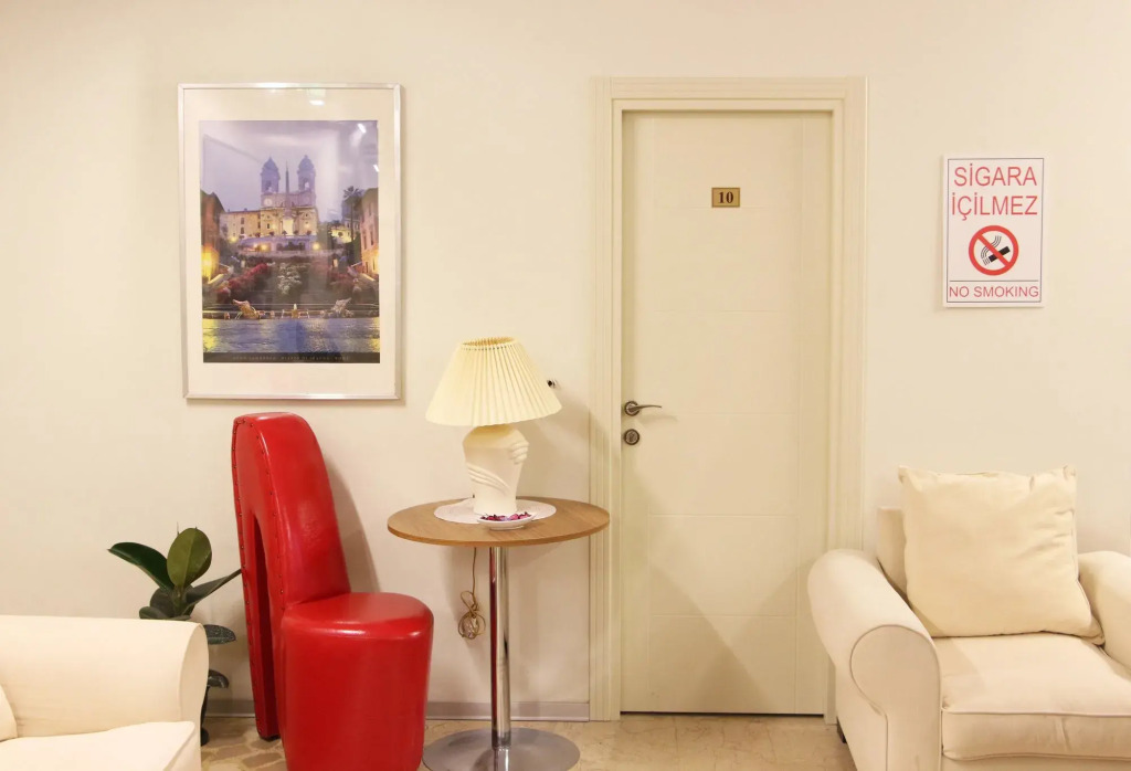 Can Pansiyon Apart - Caters to Men - Hostel
