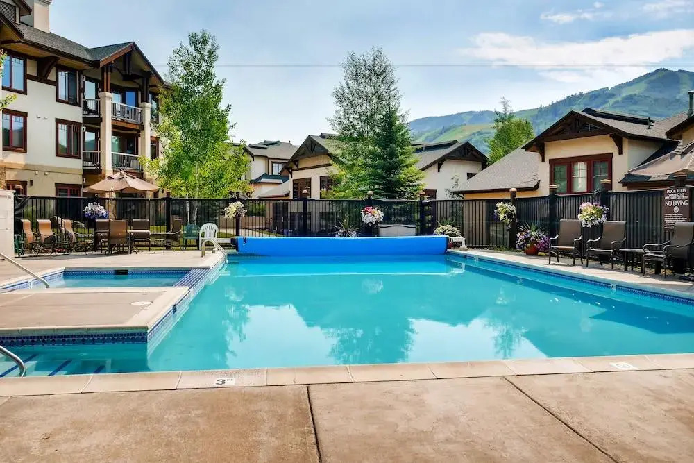 Mountain View At Eagleridge Town Homes