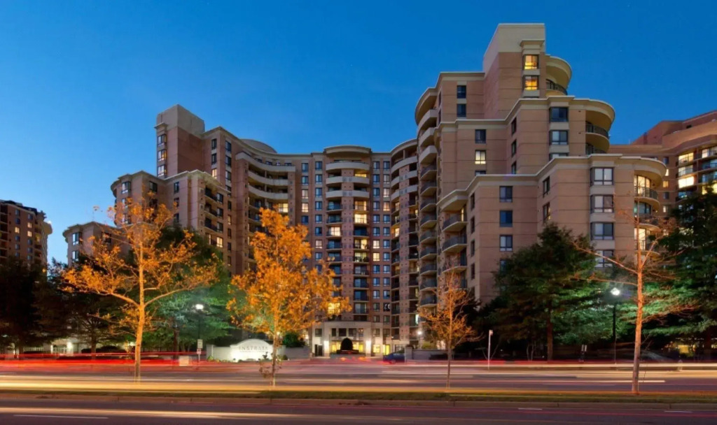 Global Luxury Suites at Pentagon City North