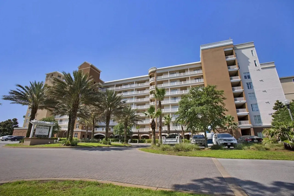 Sterling Resorts - Reflections at Bay Point