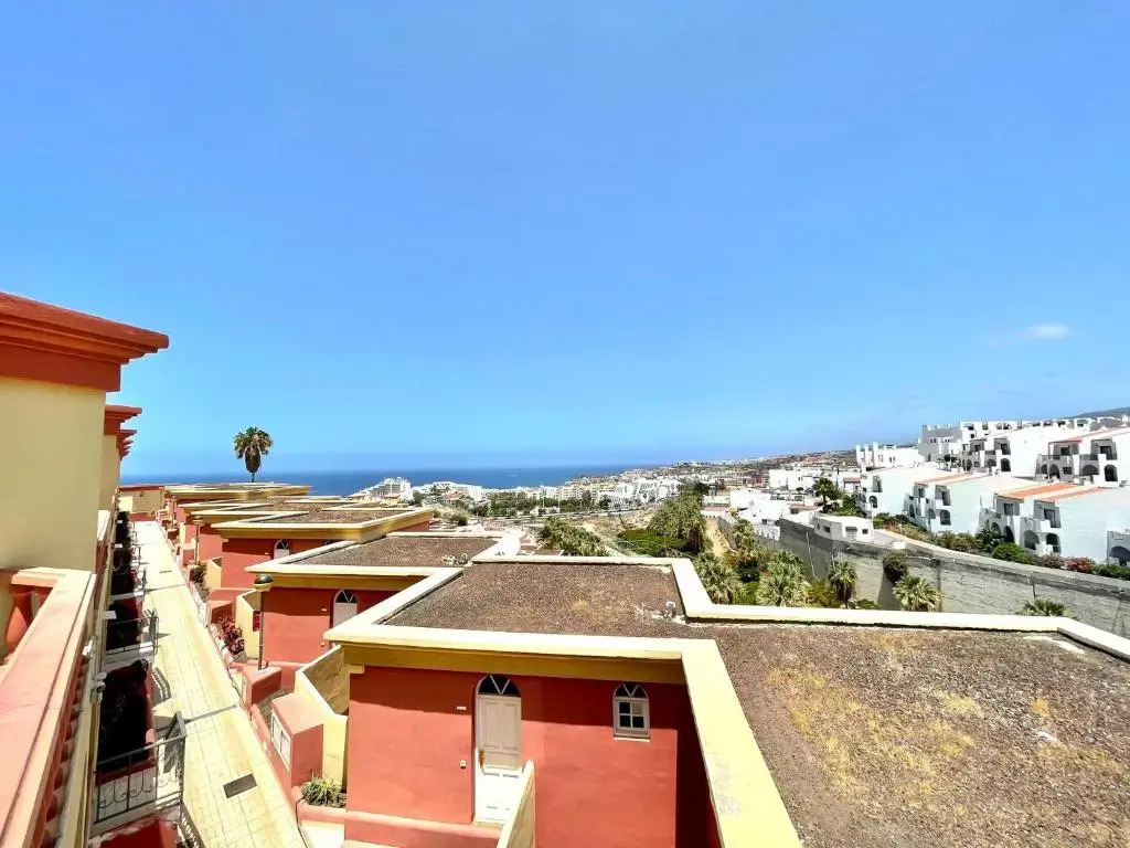 Nice apartment with wonderful view, Wifi, playa in Tenerife South