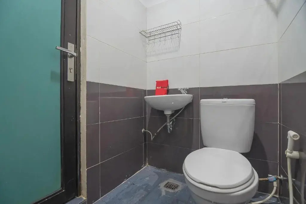 Reddoorz Near Rsud Embung Fatimah Batam