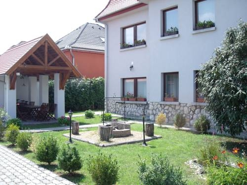 Sasi Panzió 2