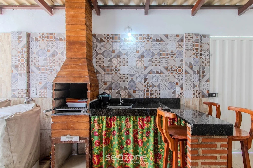 Apartments in Condominium With Pool 1km From the Beach - GIU