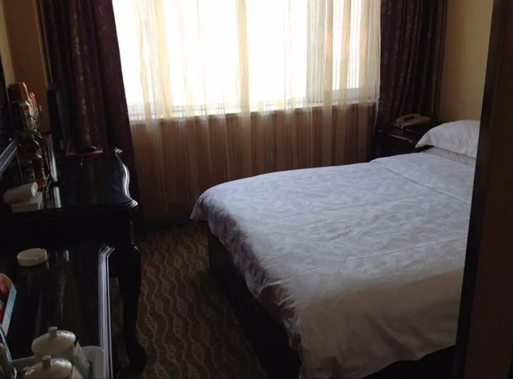 Hongbaoshi Hotel
