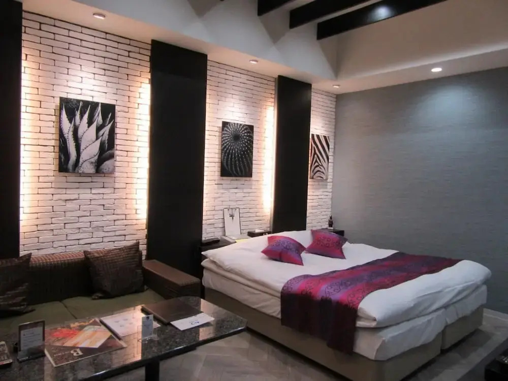 Hotel S-CUBE