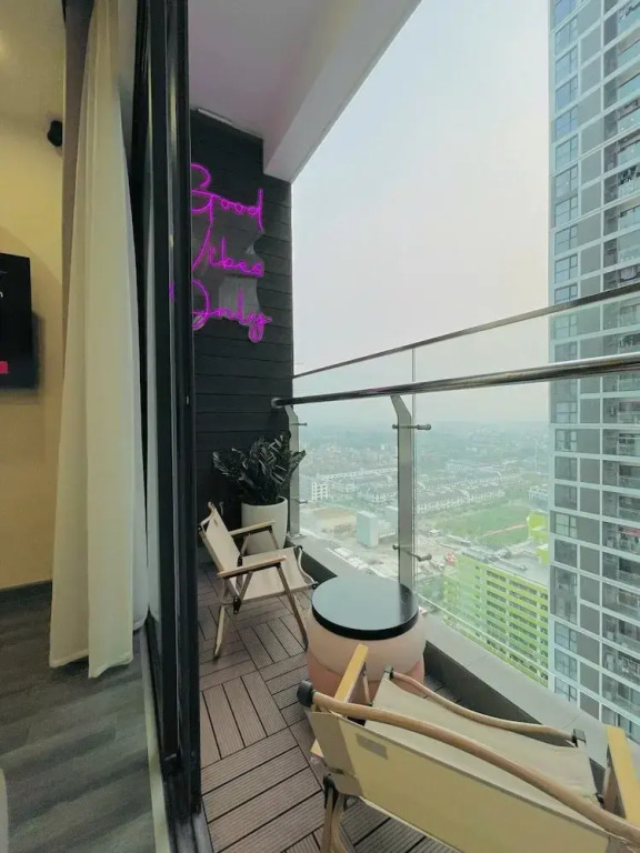 Ở Nhà Apartment Vinhomes Smart City
