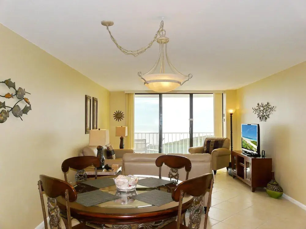 Stylish Beachfront Condo With Pool and Ocean Views
