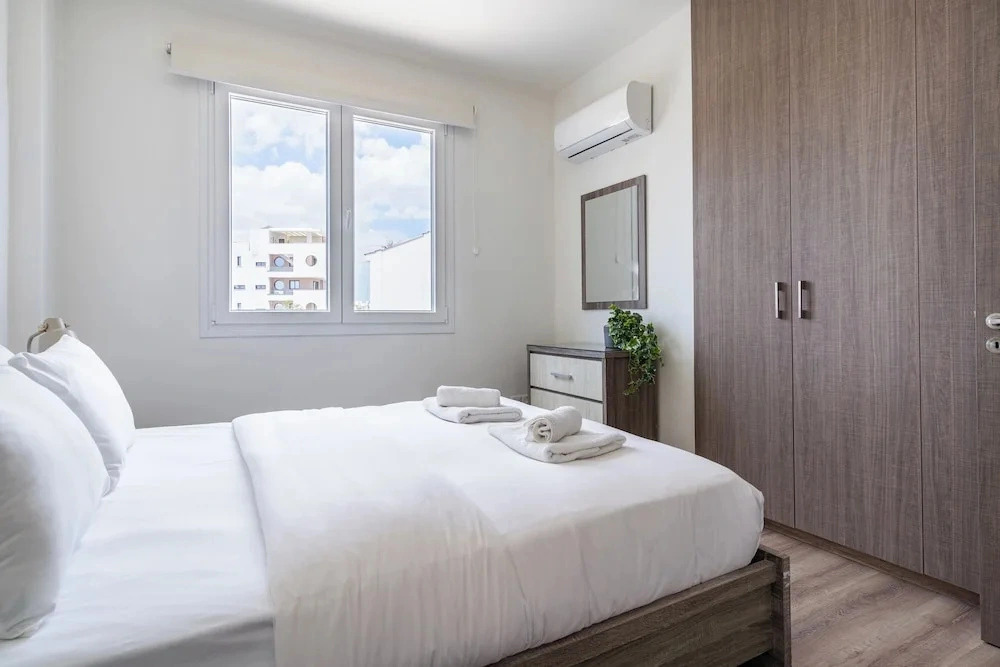 2BR Apt Near Larnaca Beach & Center