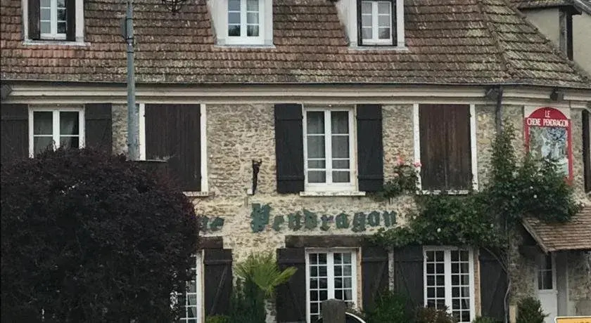 Le Chene Pendragon