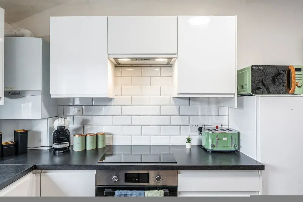 Spacious 2BR Maisonette 2 Baths Huge Lounge