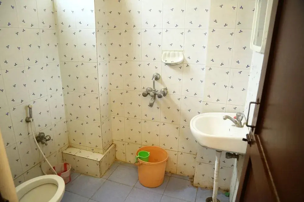 Sai sri Krishna Deluxe Lodge