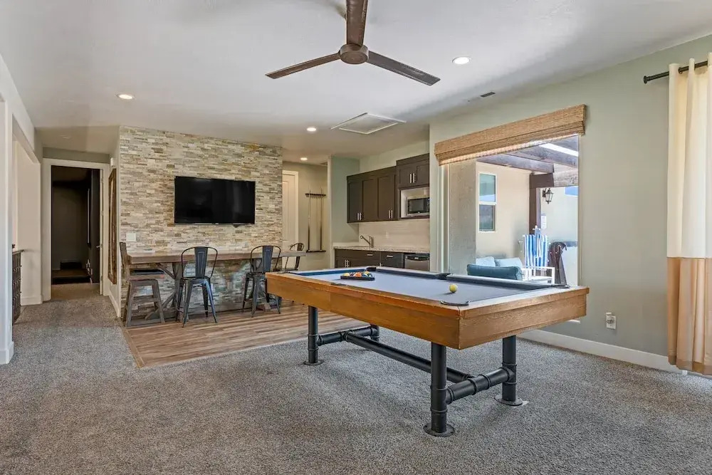 Grand Elite Retreat 16 Bedroom Home