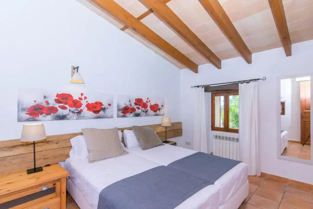 Preciosa casa con piscina a 1 Km de Santa Maria del cami
