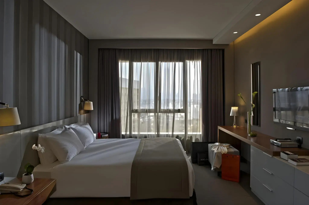 ParkTower Suites
