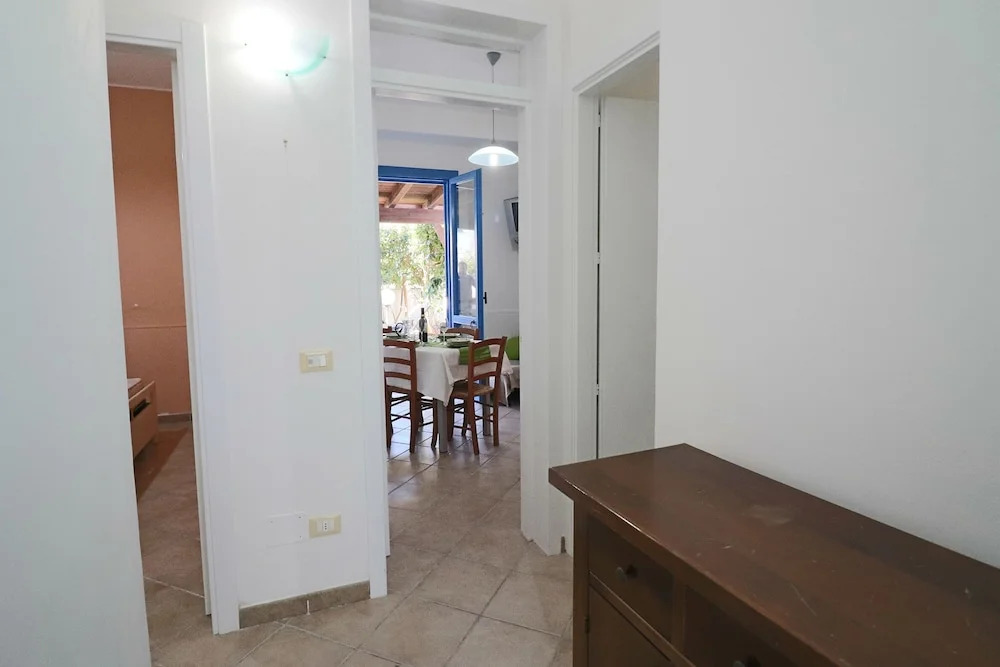 Ground floor villa with barbecue for 5 guests Pt48