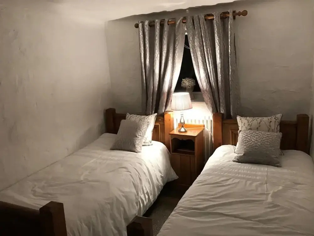House for 16 Guests 7 Bedroom