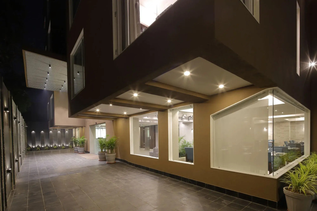 Hotel Carrefour