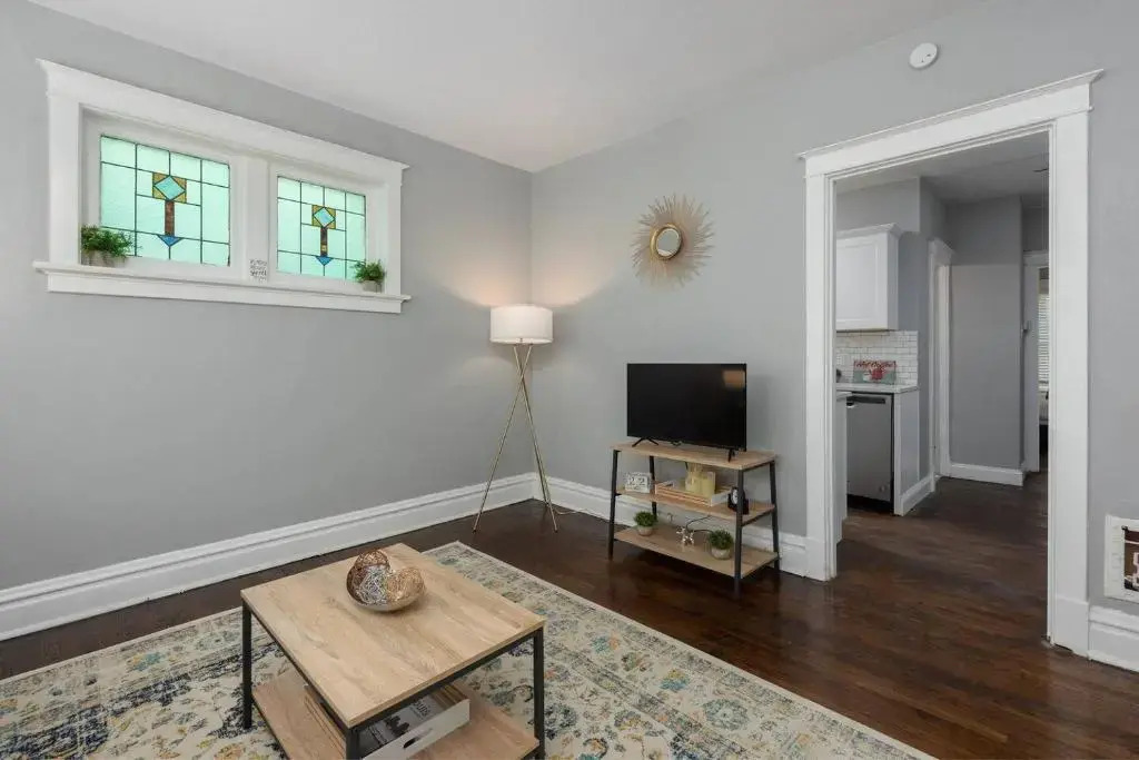 Trendy 1br in Garden District