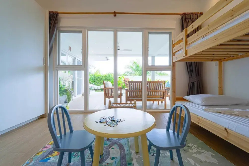 TropicalFamilyVilla w Pool&Garden ML103