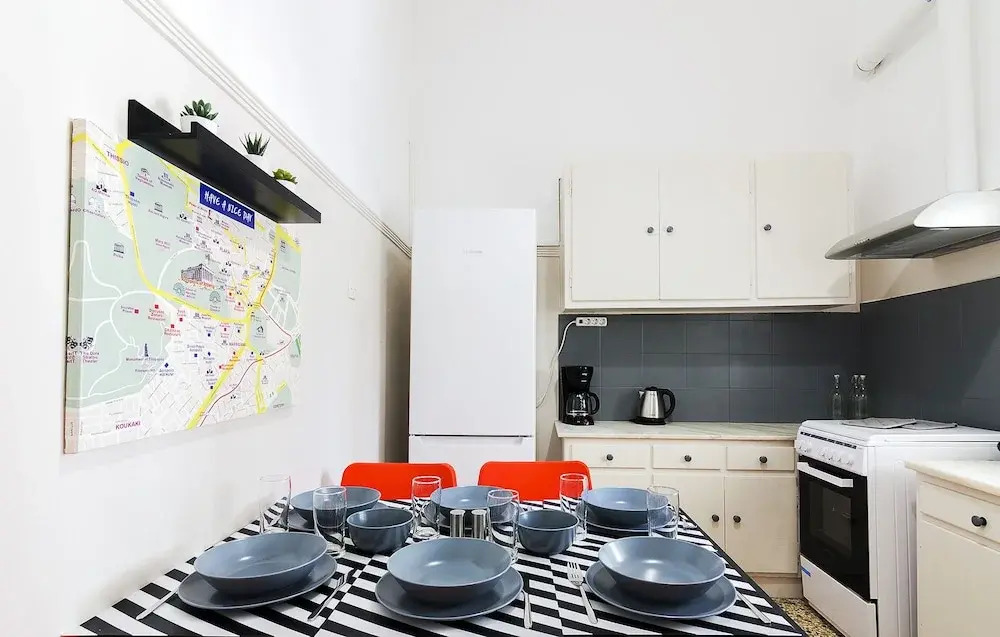 Hippy Decorated 2 Bedrooms Apartment