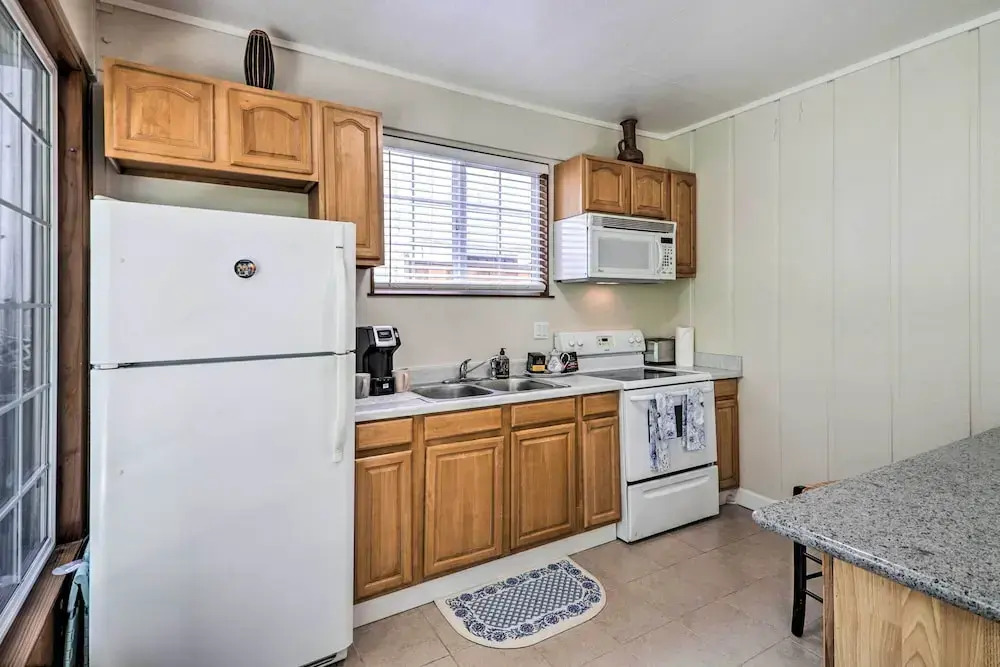 Peaceful Oakland Oasis w/ Private Yard!