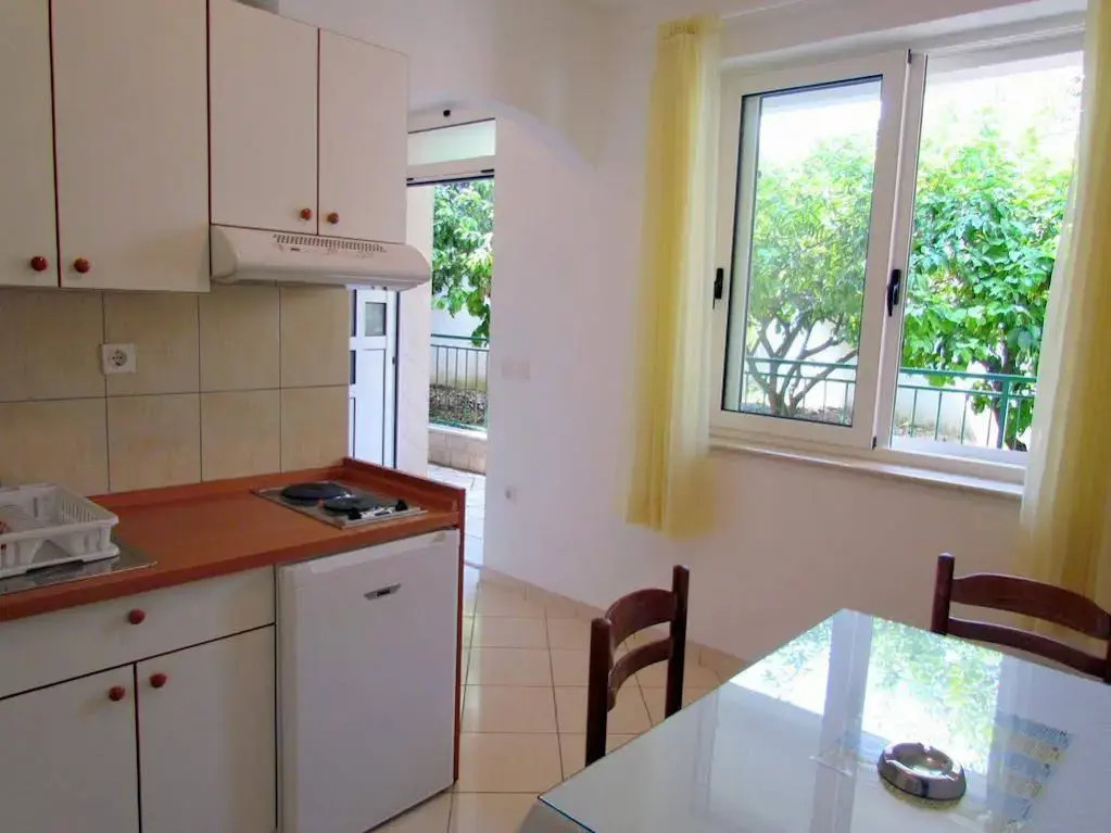 Apartments Pino