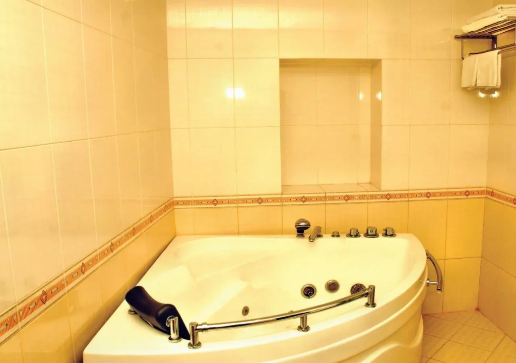 Hoa Long Hotel
