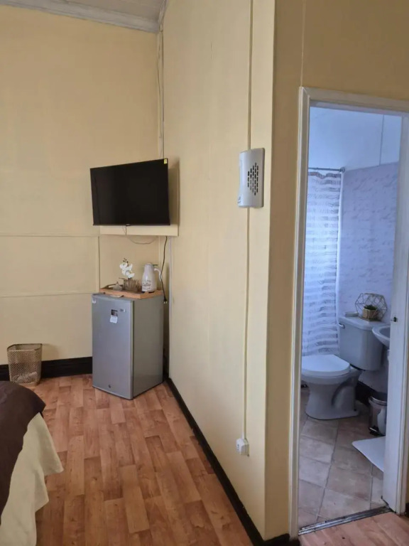 Hostal Grey