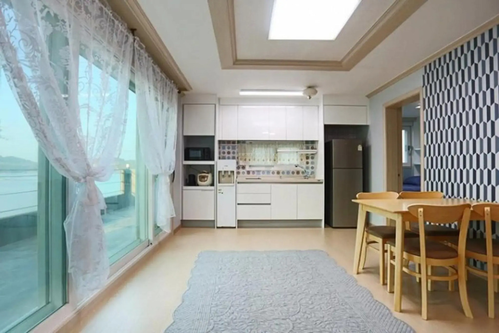 Yeosu Baekya Sea Pension